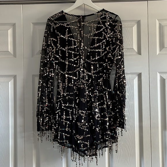 Black and gold romper - Picture 2 of 3